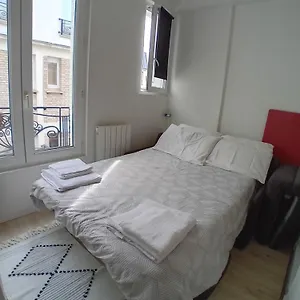 11 Paris