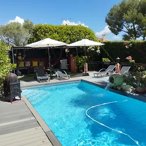 Les Arbousiers Hébergement de vacances